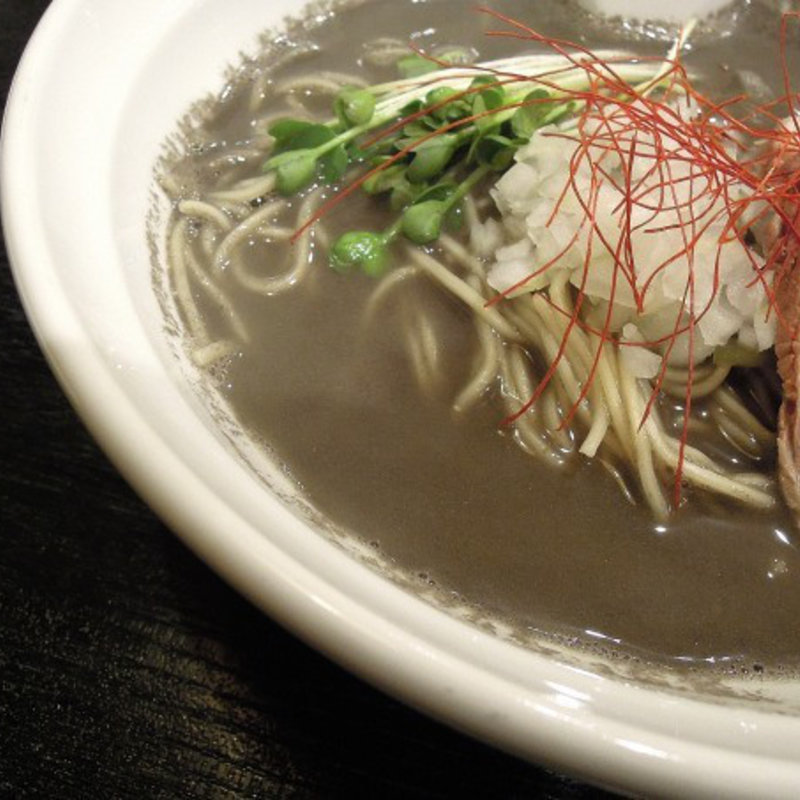 濃厚煮干しそば(酒屋へちかん)