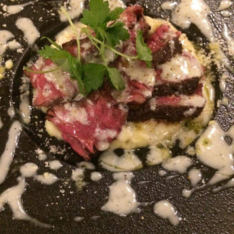 牛炙りゴルゴンゾーラソース(ペッシェ ニトロ )