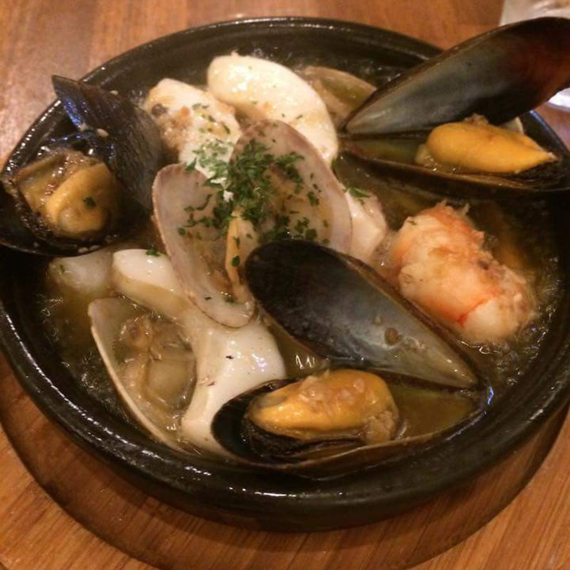 魚介MIXアヒージョ(ペッシェ ニトロ )