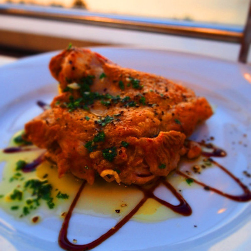 銘柄鶏もも肉のスパイス焼き(ペッシェドーロ お台場店)