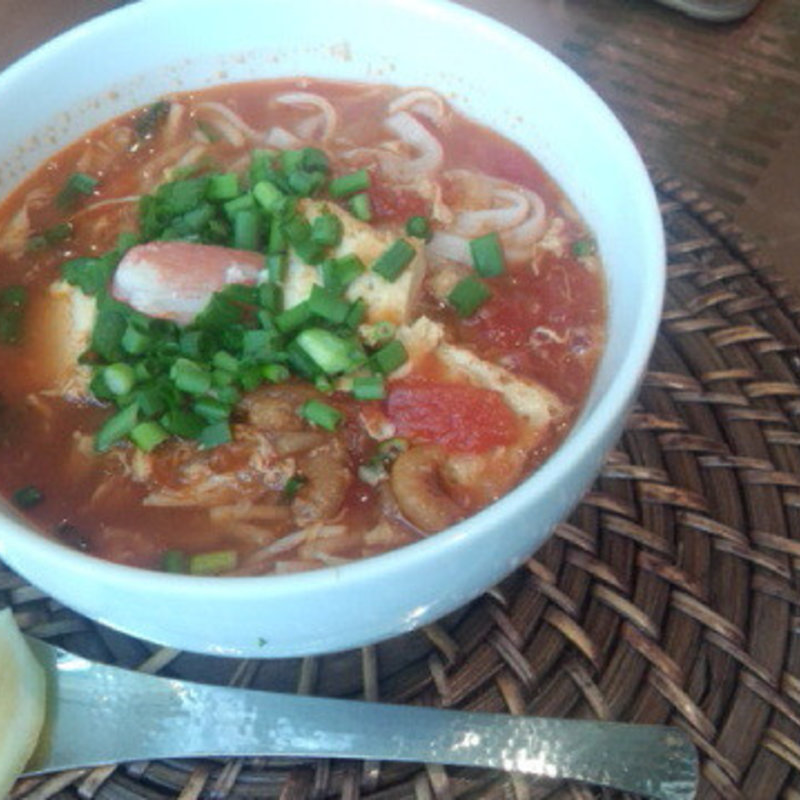 カニとトマトのフォー(ベトナム　アリス)