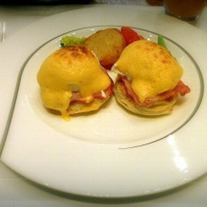 エッグベネディクト(ペニンシュラ)