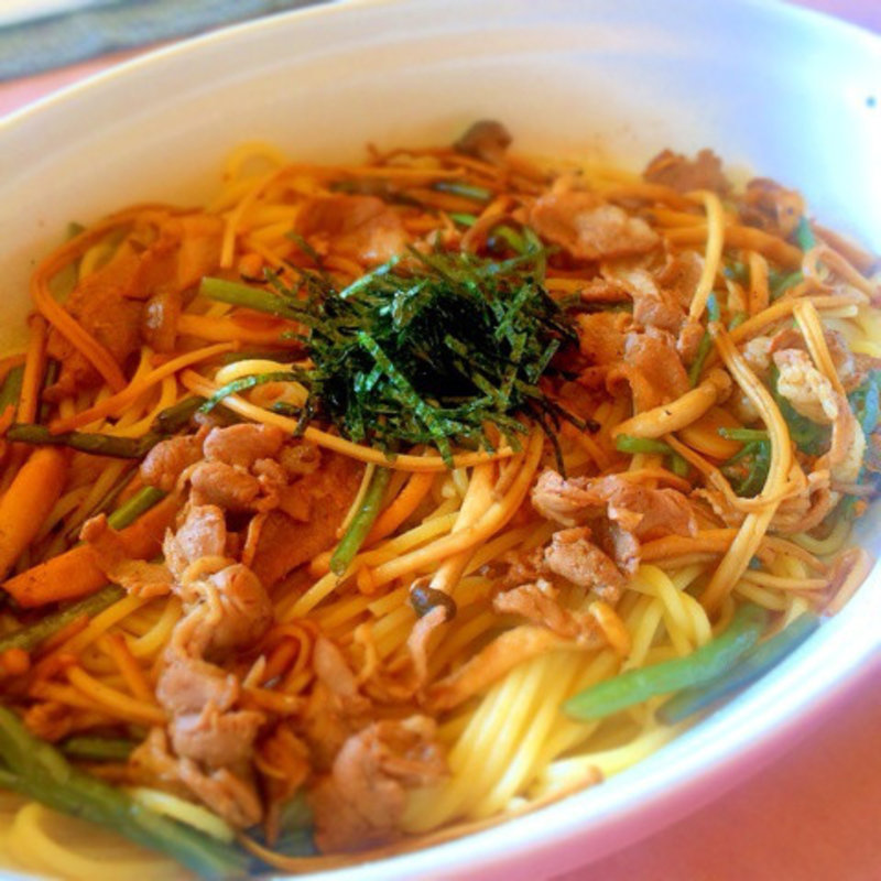 山菜とキノコの醤油パスタ(ペペチーノ )