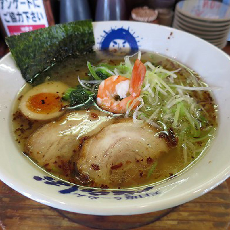 こくまろらーめん（塩）(泡系しおとんこつラーメンべらしお 総本店)