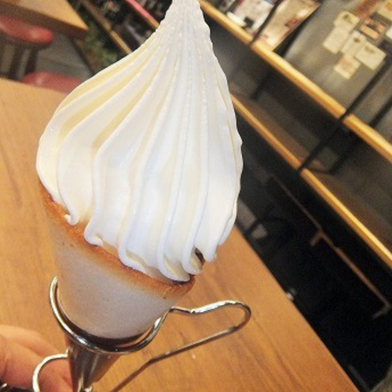 クレミア(ベルサイユの豚 九段下)