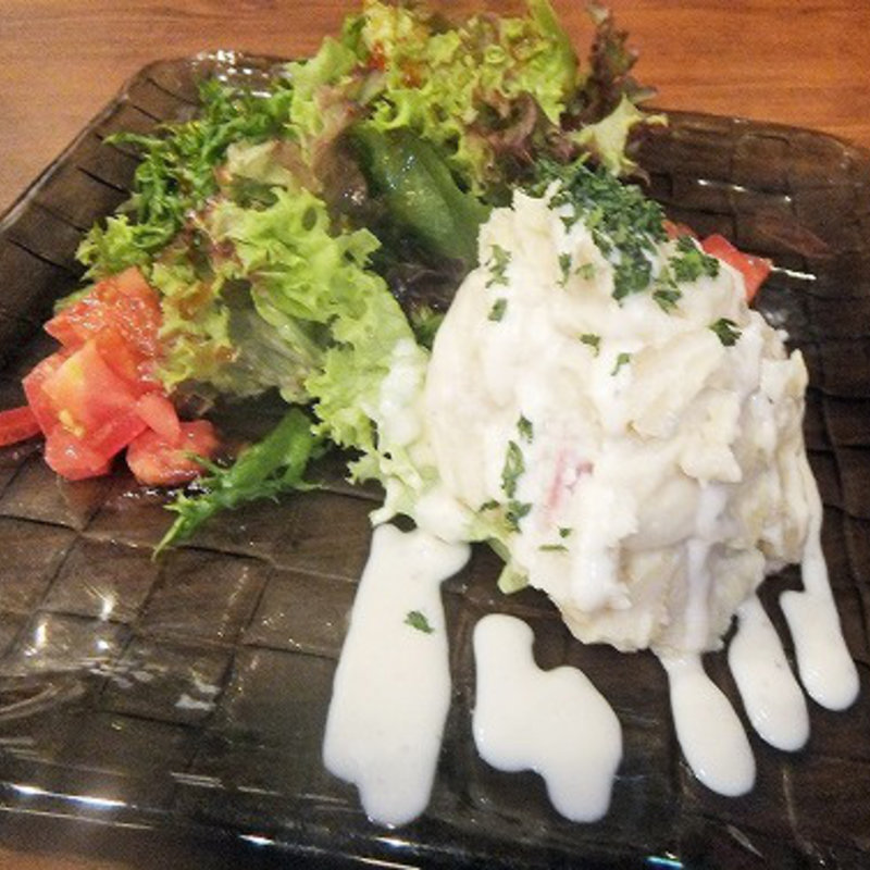 ゴルゴンゾーラのポテトサラダ(ベルサイユの豚 九段下)