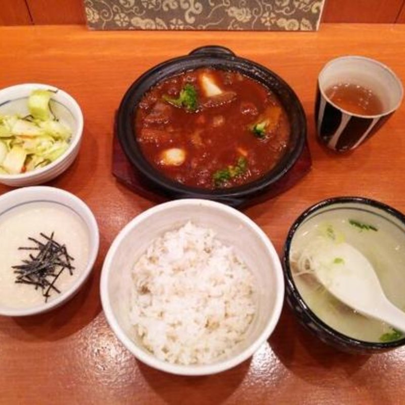 牛タンシチュー定食(牛たんべろ助 ミュープラット金山)