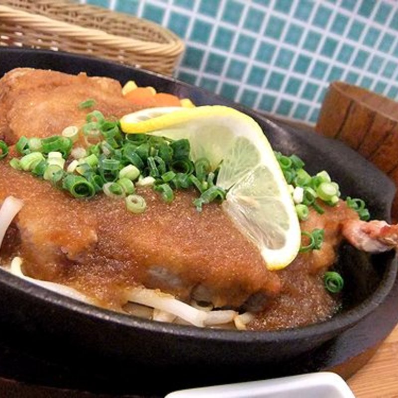 トンテキ(ぺんぎん厨房 Gokitchen)