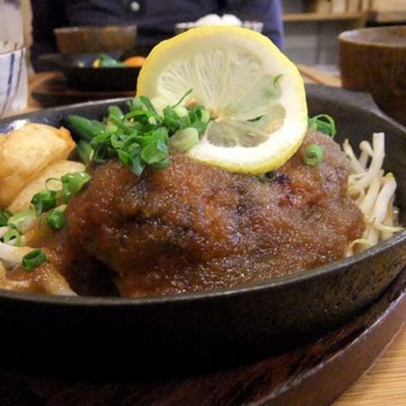 ハンバーグ おろしポンズ(ぺんぎん厨房 Gokitchen)