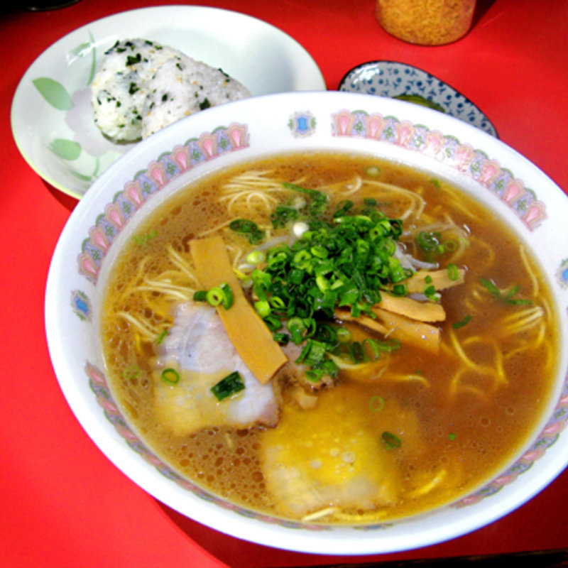 大盛の　ラーメン定食（むすび）(へんこつ)