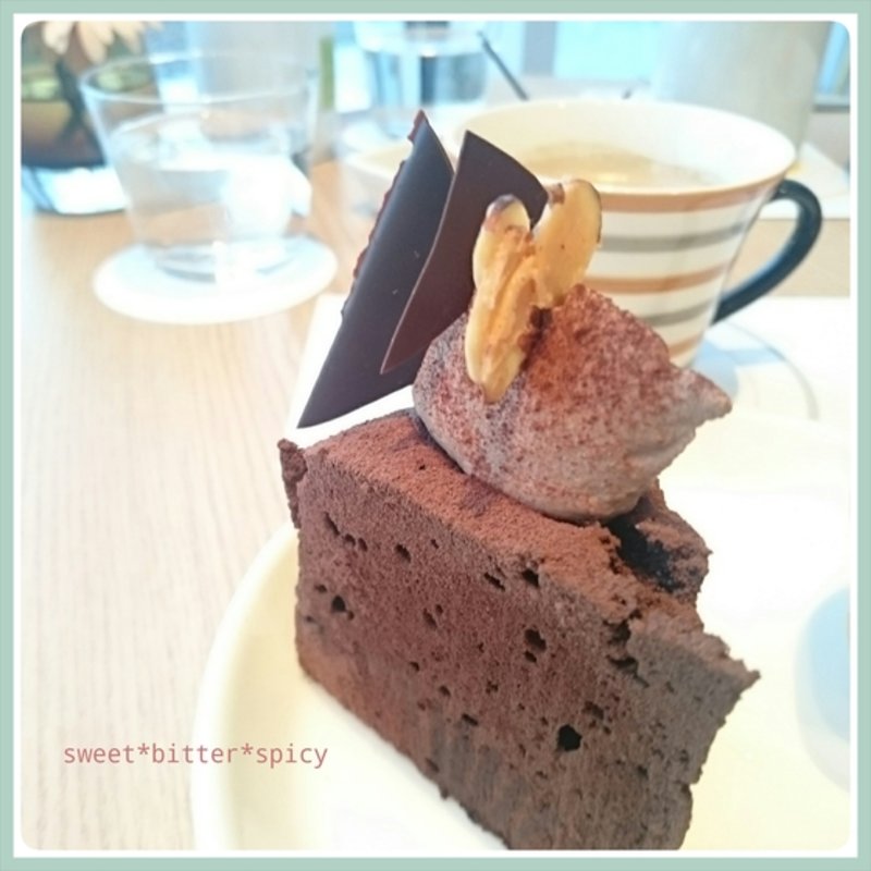 ガトーショコラ(べんべや 本店)