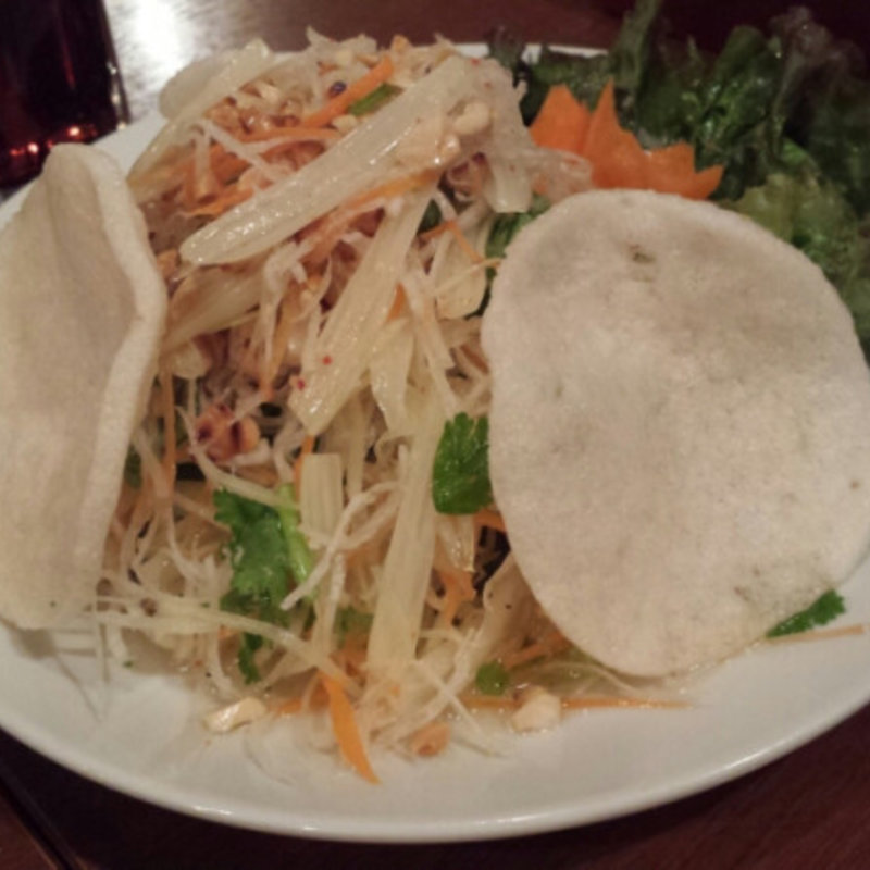 蓮のサラダ(ベトナム料理 ホァングン 渋谷文化村通り店)