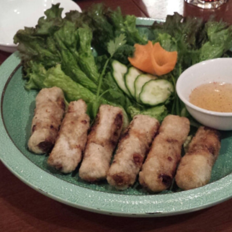 豚の揚げ春巻き(ベトナム料理 ホァングン 渋谷文化村通り店)
