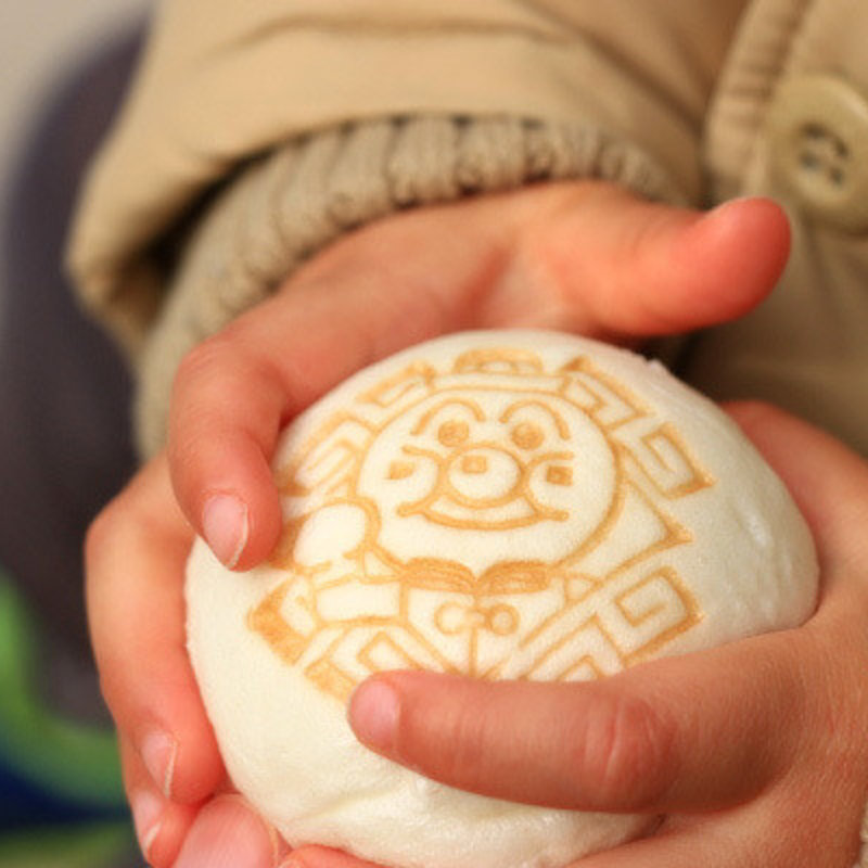 アンパンマンのミニ肉まん(ほかほか肉まん屋さん)