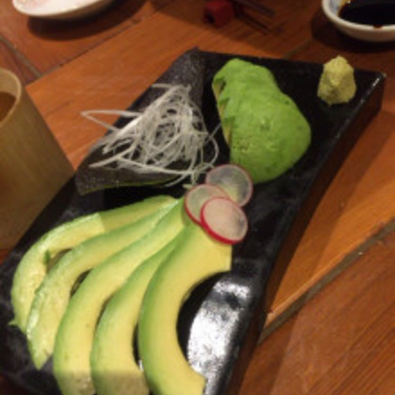 アボカドの刺身(ほく菜 Hokusai 春吉本店)