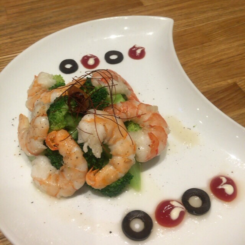 エビとブロッコリーの和え物(ほく菜 Hokusai 春吉本店)