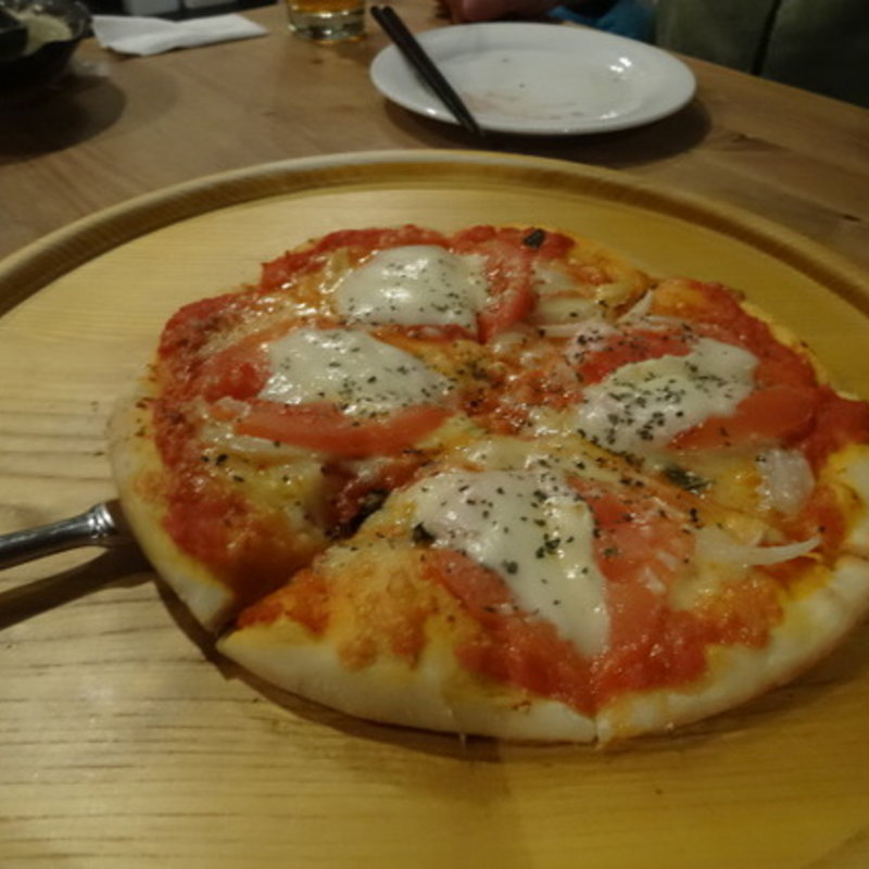 ピザ(ホップス アンド ハーブズ （Hops and Herbs）)