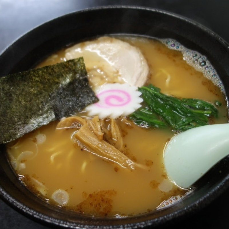 濃厚鶏白湯限定ラーメン(お食事処 ほまれ)