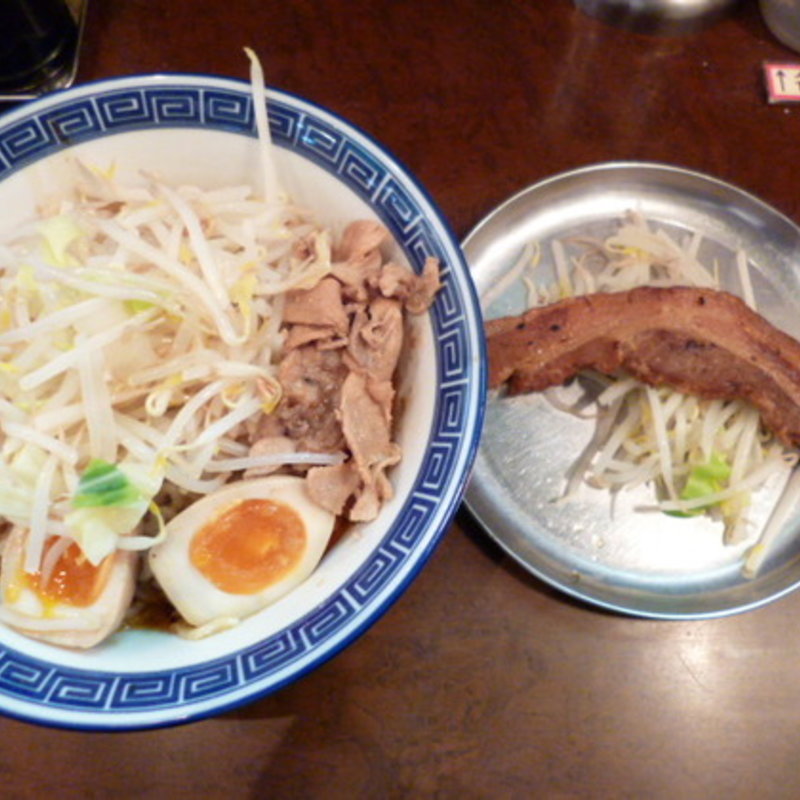 チャーシュー油そば（中盛240g）(ぼり・うむ 西早稲田本店 )