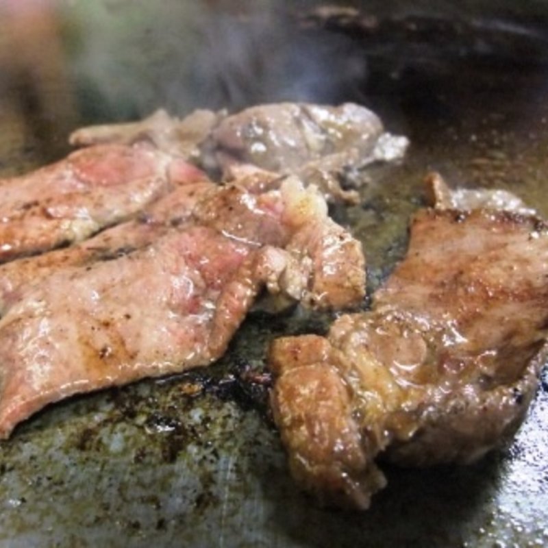 タン塩(ホルモン料理専門處 利根屋 )