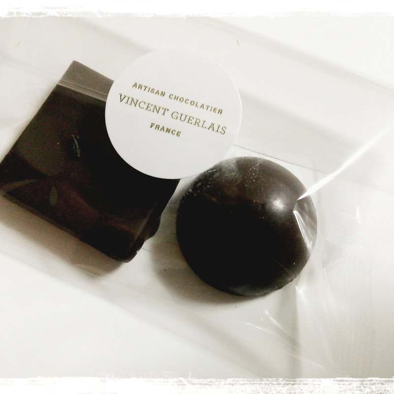 ピカデリー（アールグレイのガナッシュ）とキャラムリ（塩の華のキャラメル）(ボングーショコラ )