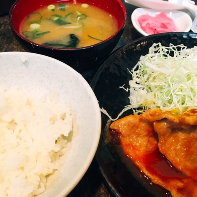 しょうが焼き定食(まえだや)
