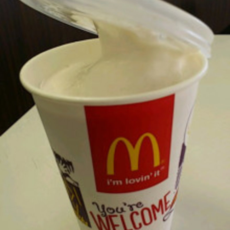 マックシェイク紫いも S(マクドナルド 藤沢南口店)