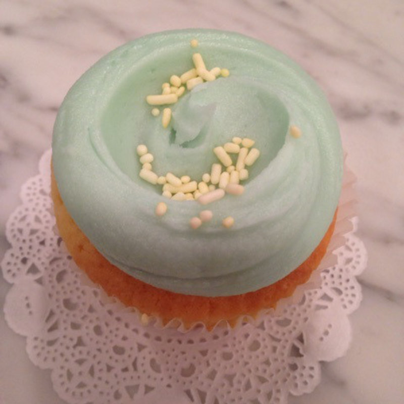 バニラカップケーキ(マグノリアベーカリー表参道)