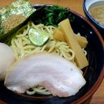 季節限定　濃厚豚骨つけ麺