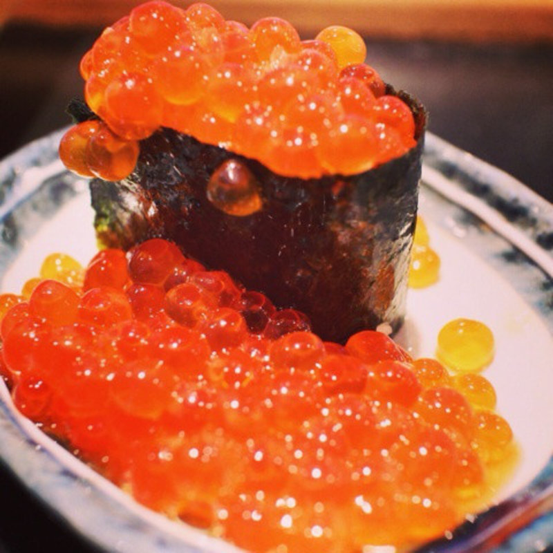 イクラ(立喰い鮨 まぐろ人 御徒町出張所)