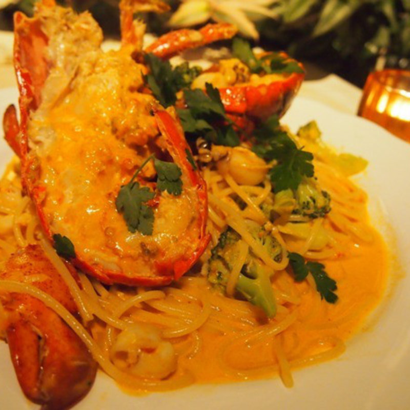 オマール海老と具だくさんトマトクリーム(マザー アース カフェ （Mother earth cafe）)