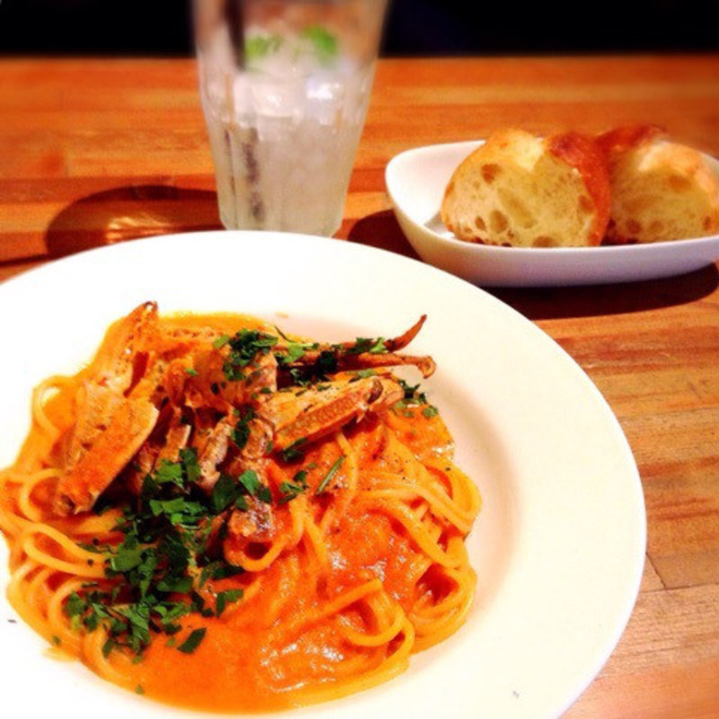 渡り蟹のトマトクリームソース(マザームーンカフェ 美浜)