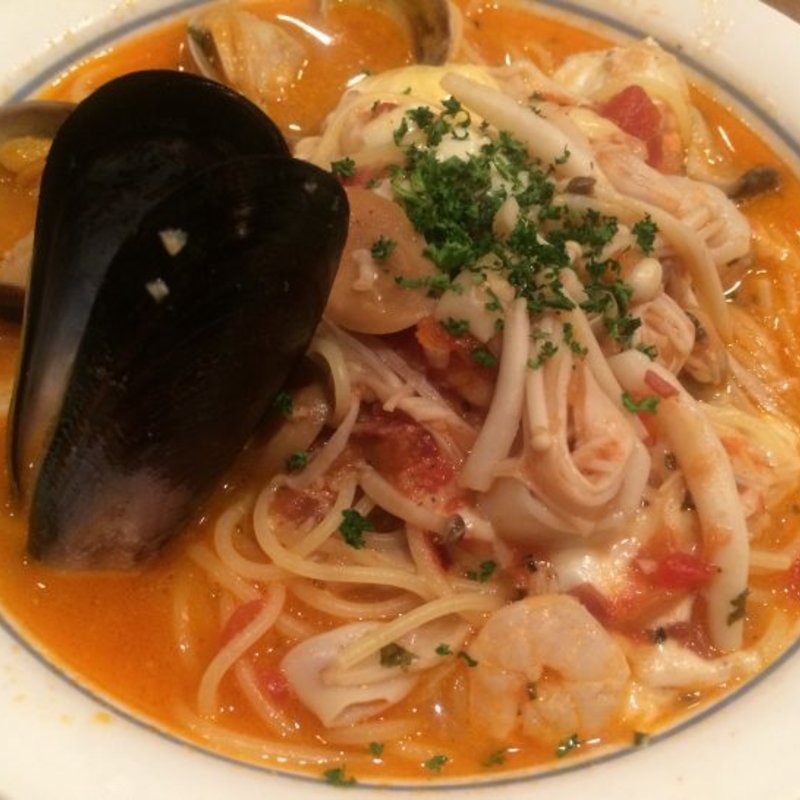 シーフードとモッツァレラチーズのスパゲティ(まざあ・ぐうす)