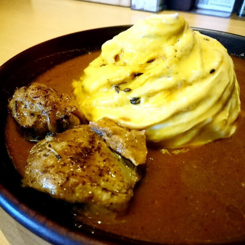 ドレス ド オムカレー（チキンカレー）(マサラキッチン )