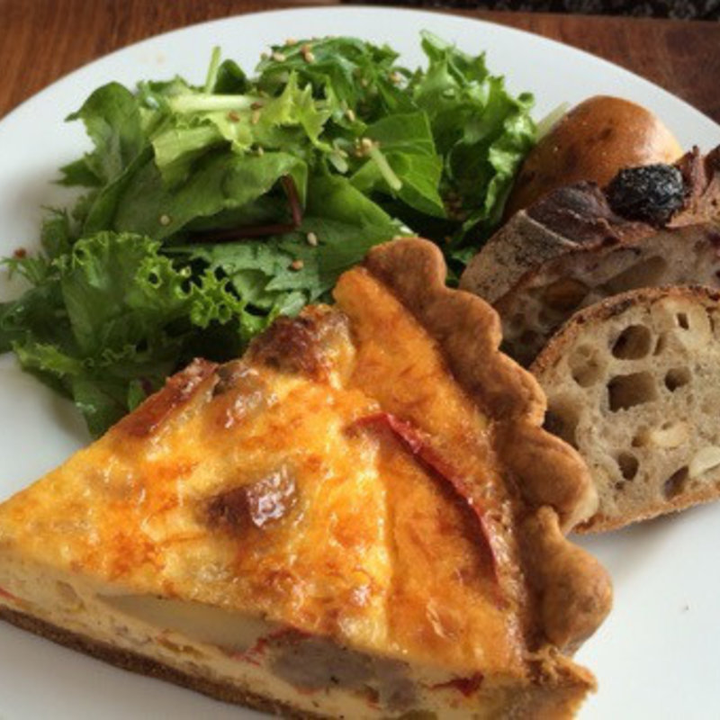 キッシュ(まちのパーラー)