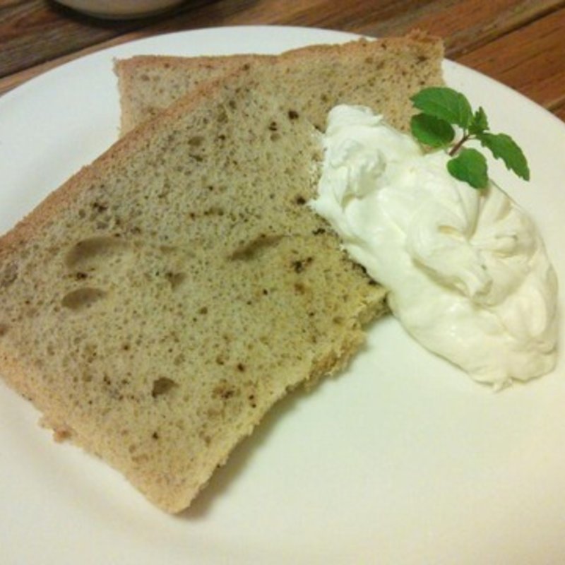 アールグレイシフォンケーキ(ピッツァ マミーサ)