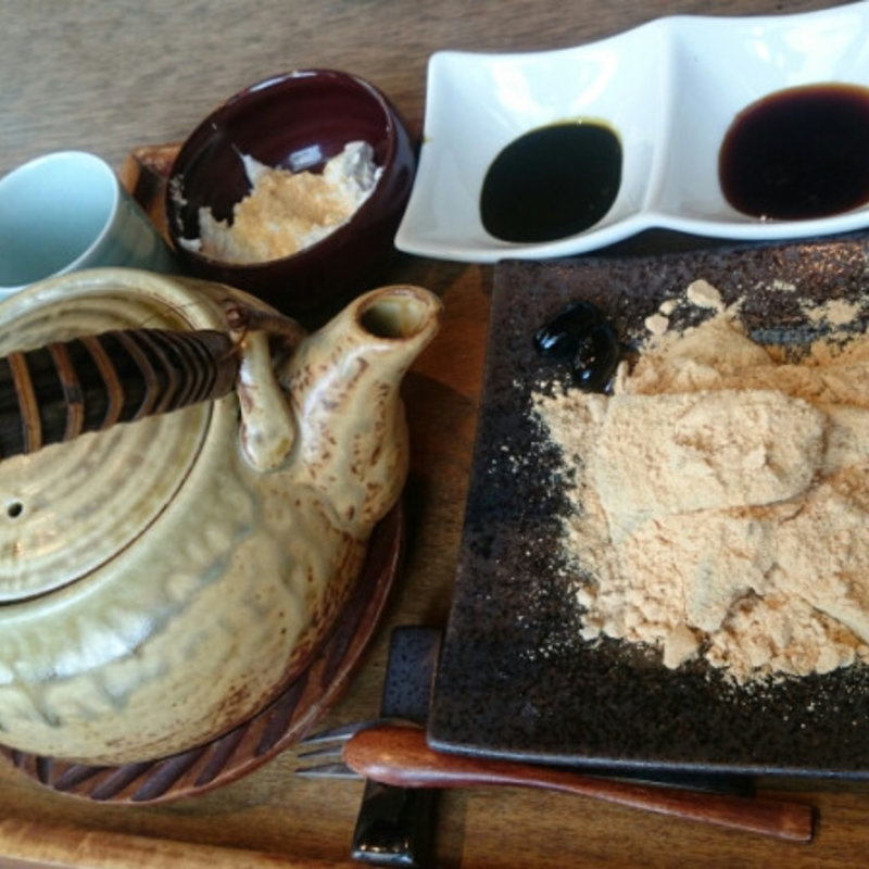 わらび餅フォンデュ(Mamezo & Cafe 中之島店)