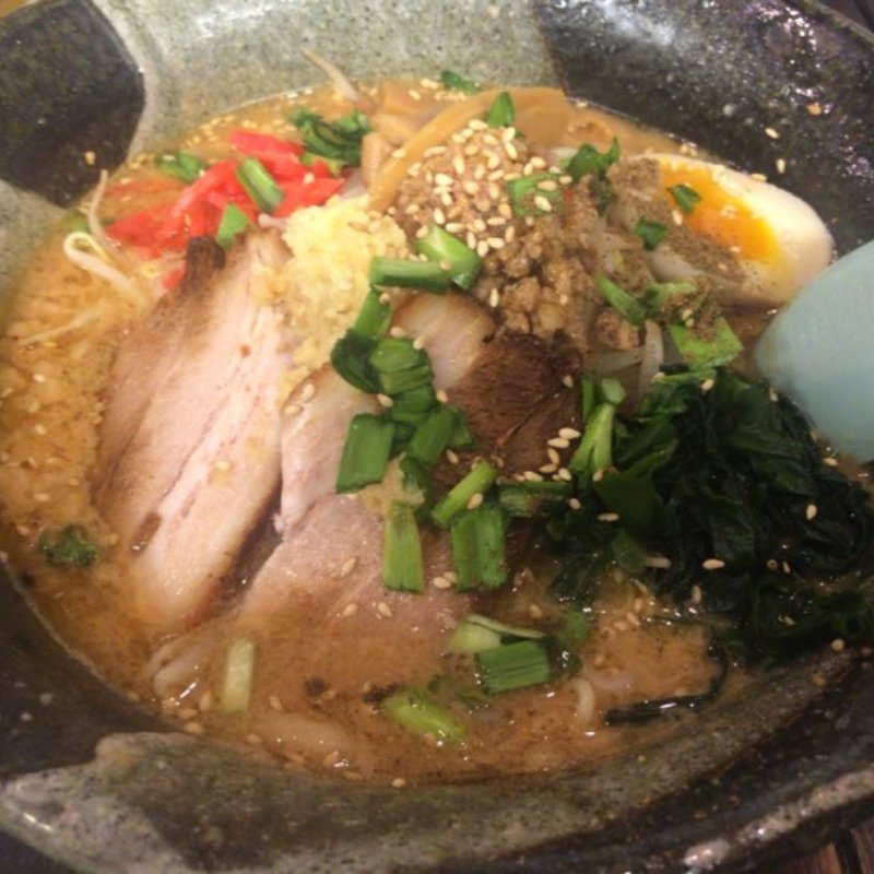 ダブル背脂濃厚味噌ラーメン(まるとく 本店 )