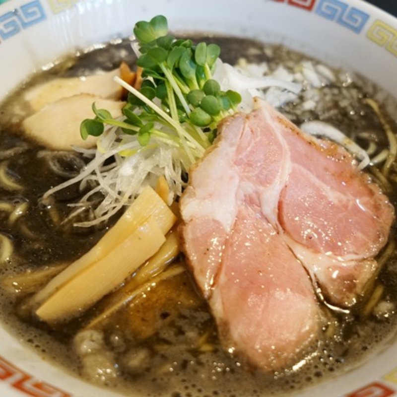 煮干しラーメンアスファルト(まるめしあん )