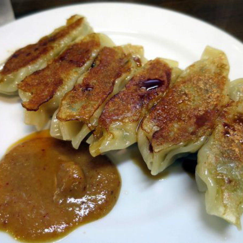 マルヤぎょうざ(洋食 マルヤ)