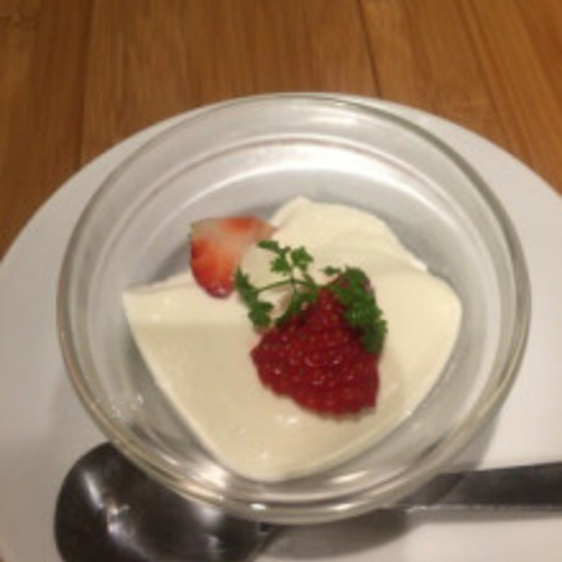 杏仁豆腐(マンダリン マーケット文華市場)