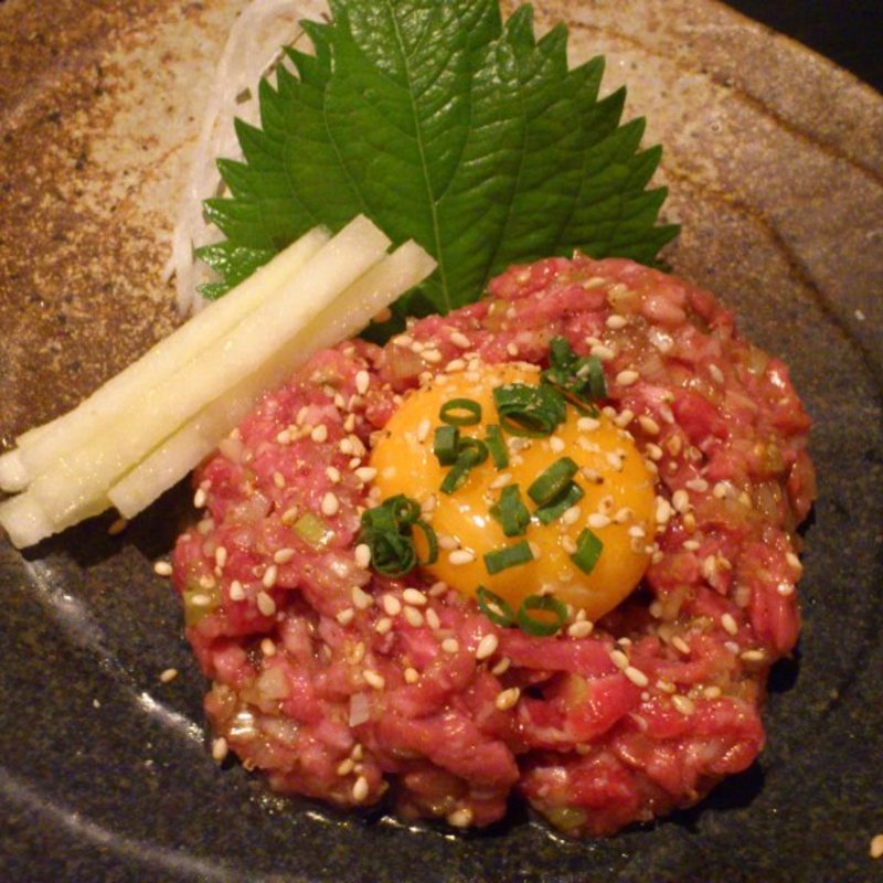 ユッケ(自由が丘まんぷく)