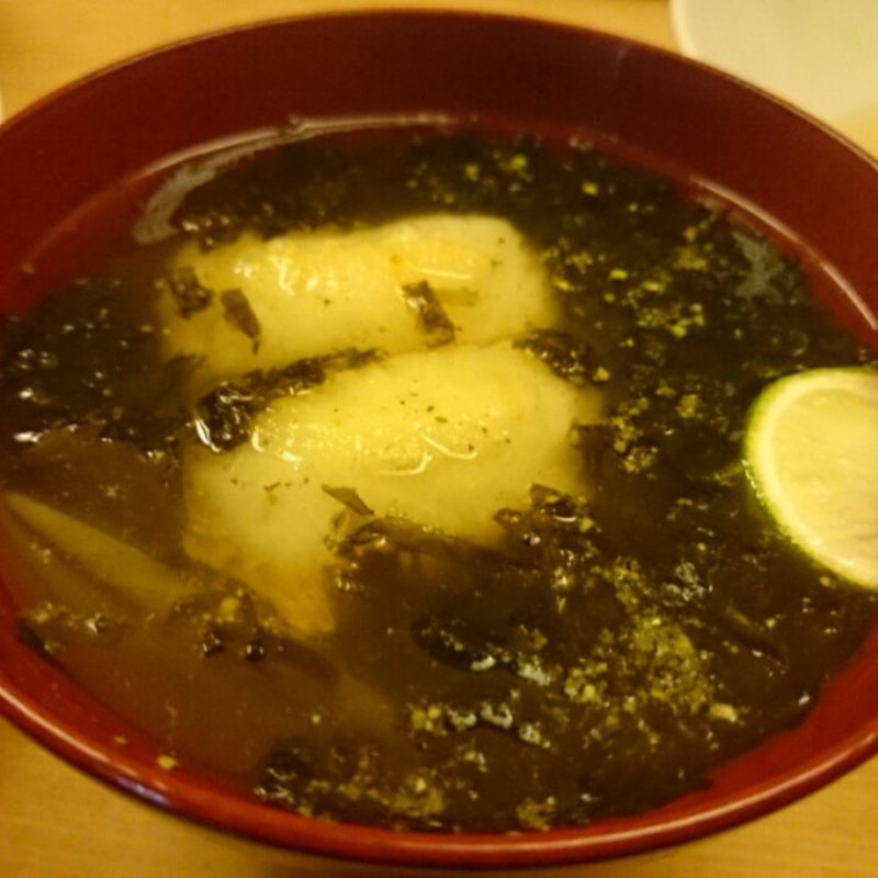 ハスカップチョコレートケーキ ラベンダー風味のミルクアイスクリーム添え(ミクニ サッポロ)