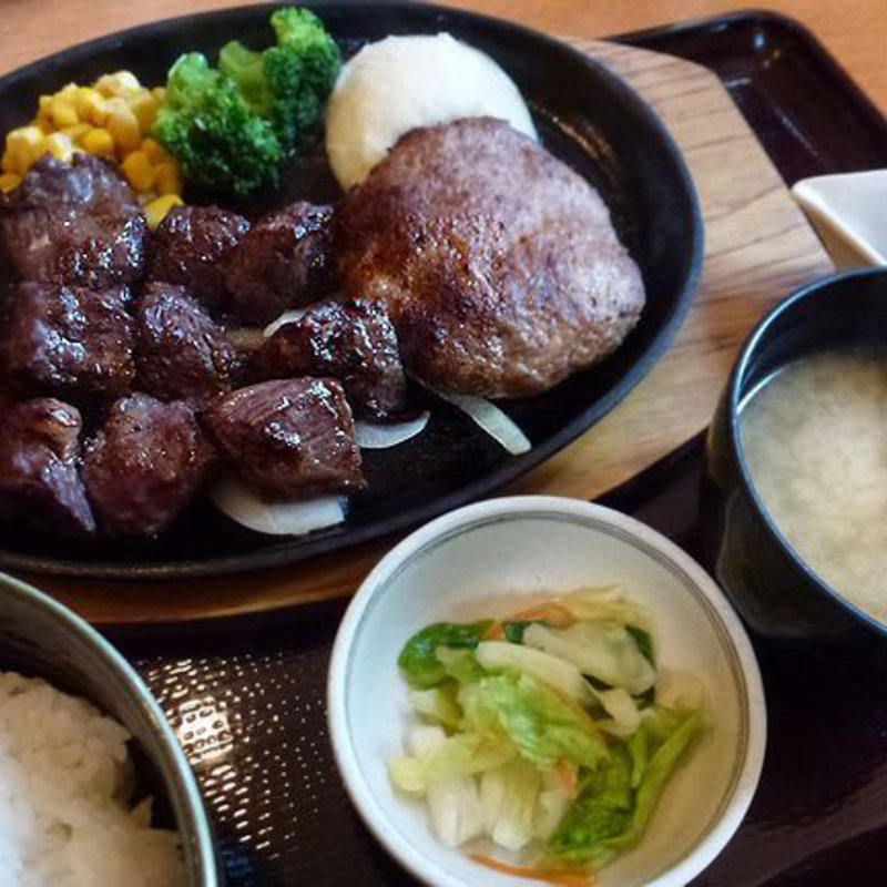 サガリサイコロコンボ(丸鶏 ステーキみさき食堂)