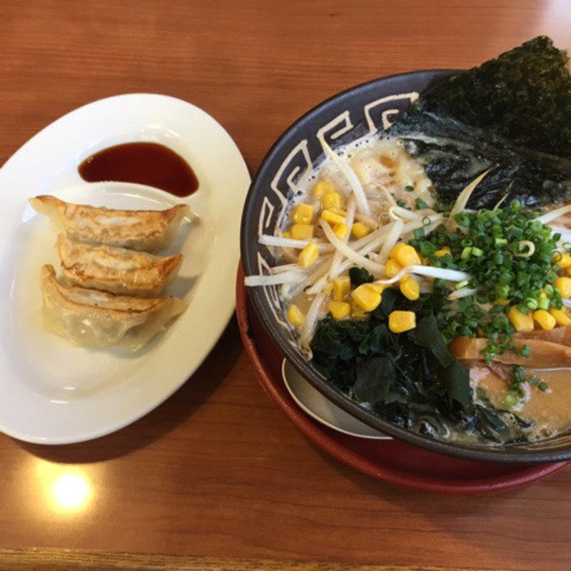 餃子と味噌ラーメンのセット(みそよん )