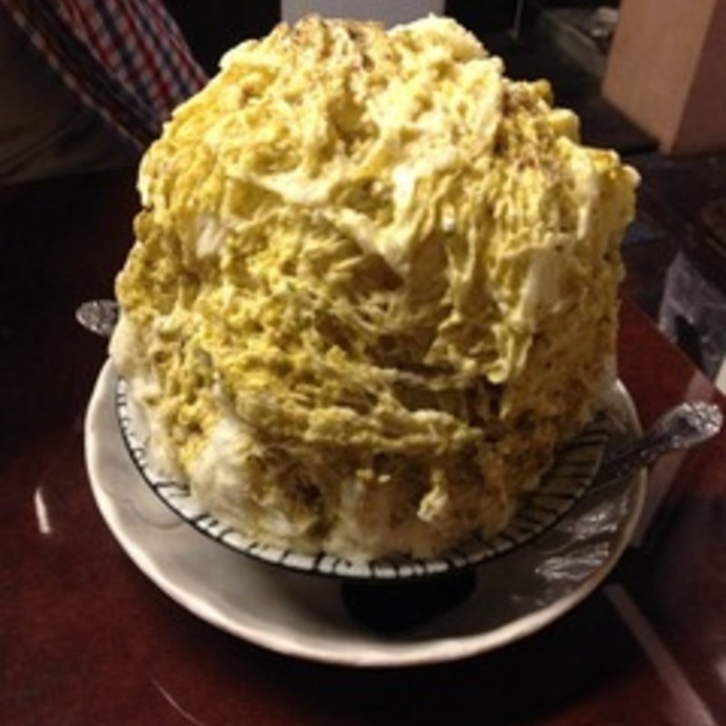 生ピスタチオミルクかき氷(みなと屋)