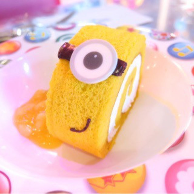 ロールケーキ（バナナ味）(スウィート・サレンダー)