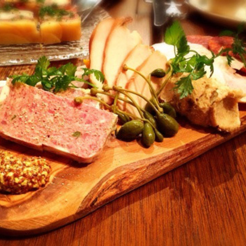 パテ類の盛り合わせ(スペインレストラン ミネバル 渋谷)