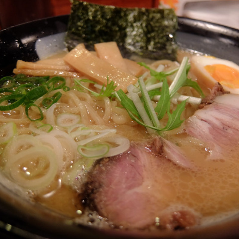 丸久ラーメン(みやざき地鶏 丸久 （みやざぎぢどり・まるきゅう）)