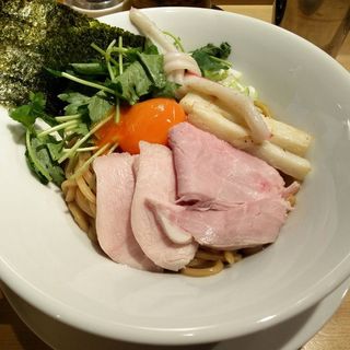 濃厚卵のまぜSOBA (むぎとオリーブ マーチエキュート神田万世橋店)